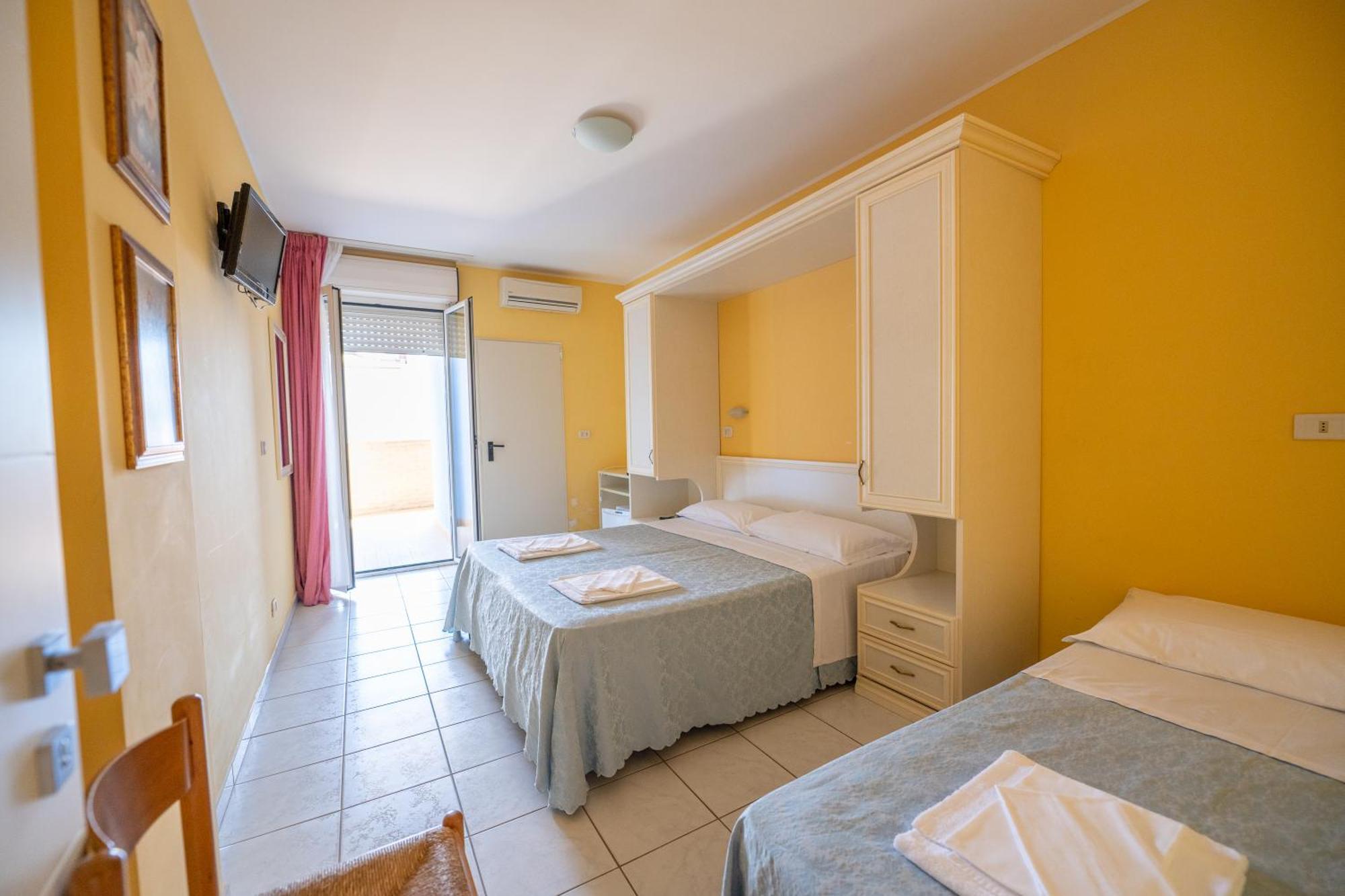 Di Matteo Hotel Roseto Degli Abruzzi Luaran gambar