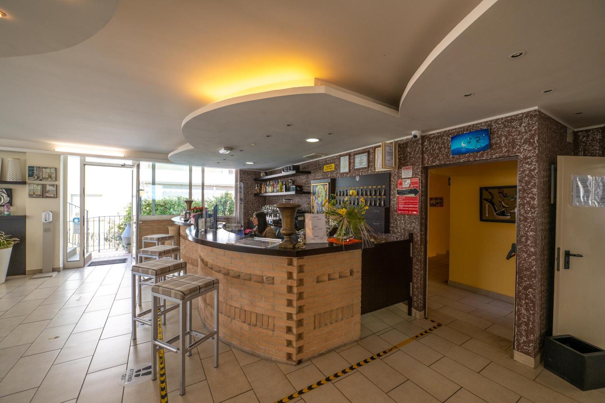 Di Matteo Hotel Roseto Degli Abruzzi Luaran gambar