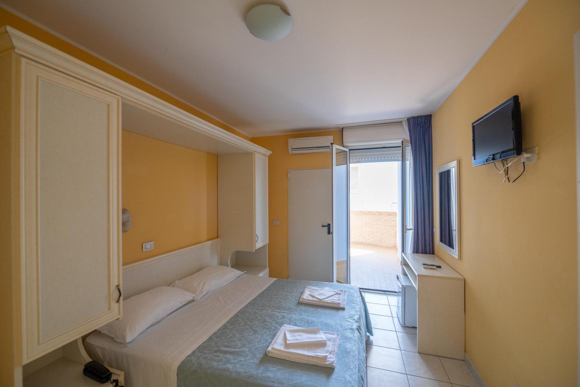 Di Matteo Hotel Roseto Degli Abruzzi Luaran gambar